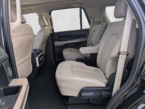 Certified 2024 Ford Expedition Limited AWD/4WD image 17