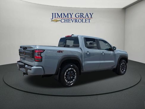 Used 2025 Nissan Frontier PRO-4X AWD/4WD image 5
