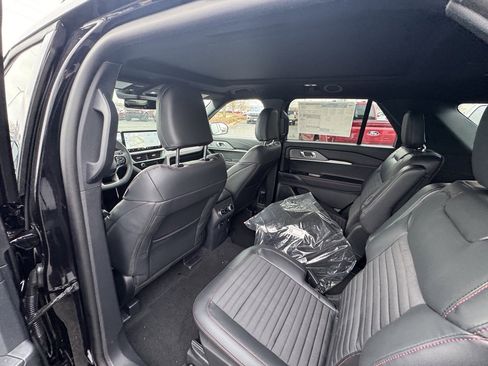 New 2026 Ford Explorer ST-Line w/ ST-Line Street Pack image 14