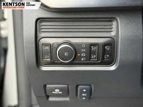 Used 2025 Ford F350 Lariat w/ Black Appearance Package AWD/4WD image 19