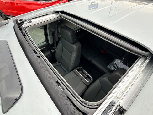 New 2026 Chevrolet Silverado 3500 LTZ w/ LTZ Plus Package AWD/4WD image 23