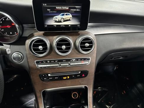 Used 2019 Mercedes-Benz GLC 300 4MATIC image 18