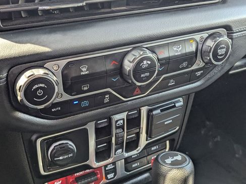 Used 2024 Jeep Wrangler Unlimited Rubicon 4xe image 24