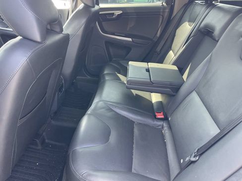 Used 2015 Volvo XC60 T5 Premier FWD image 11