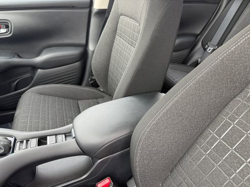 Certified 2024 Honda HR-V LX image 14