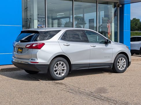 Used 2020 Chevrolet Equinox LT FWD image 3
