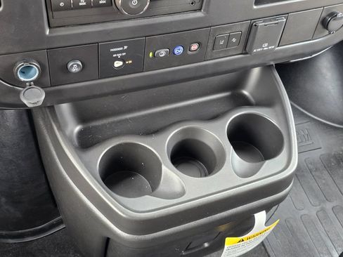 New 2026 GMC Savana 3500 LT w/ LT Preferred Equipment Group RWD image 14