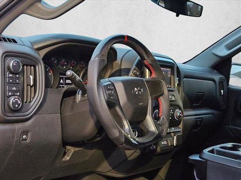 Used 2024 Chevrolet Silverado 1500 Custom Trail Boss w/ LPO, Dark Essentials Package image 10