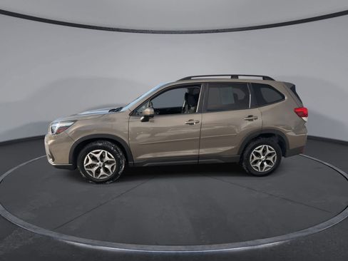 Used 2020 Subaru Forester Premium image 5