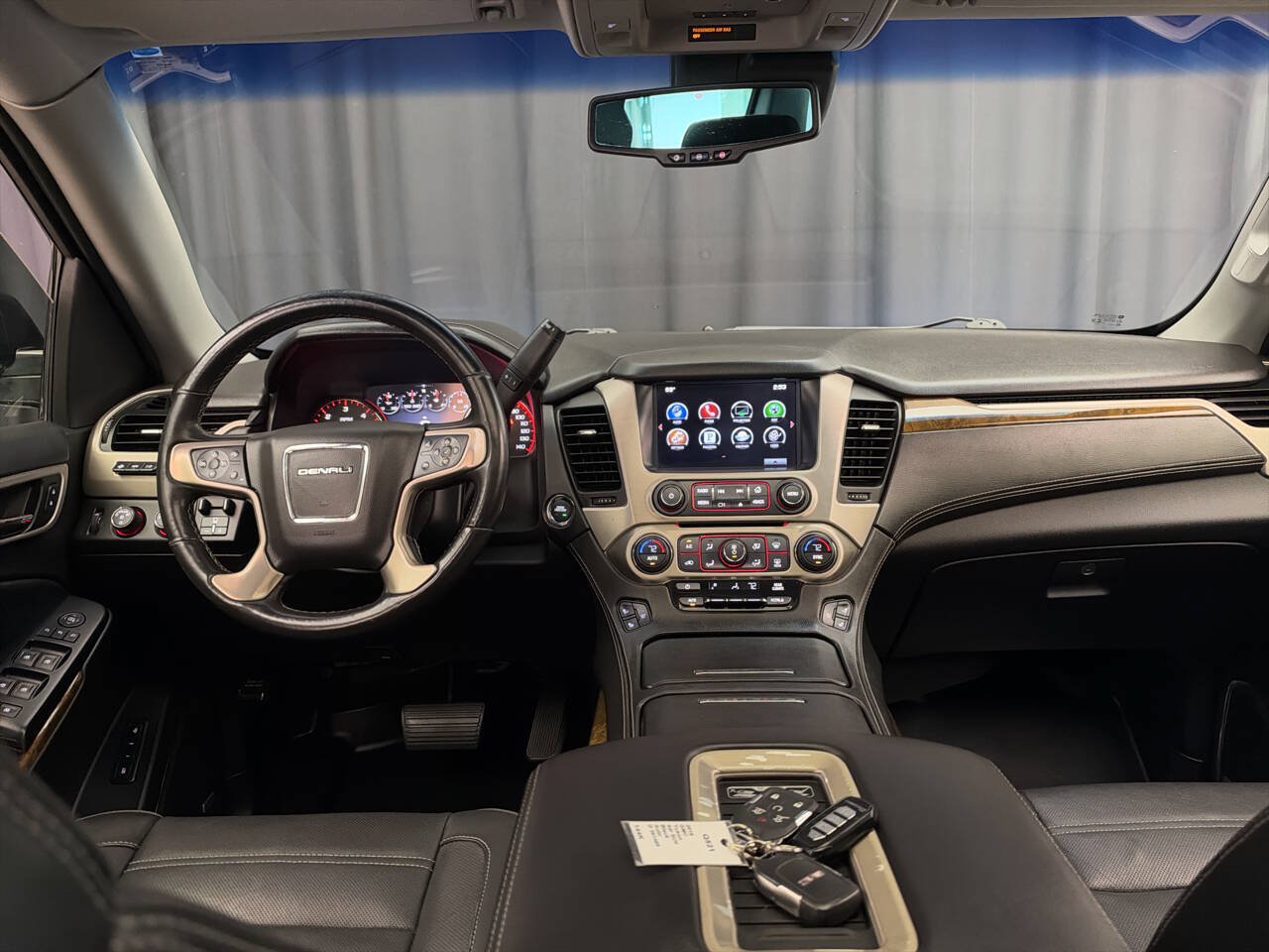 Used 2016 GMC Yukon XL Denali w/ Open Road Package AWD/4WD image 26