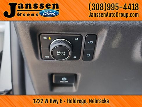 New 2025 Ford Expedition Max Platinum w/ Stealth Performance Package image 24