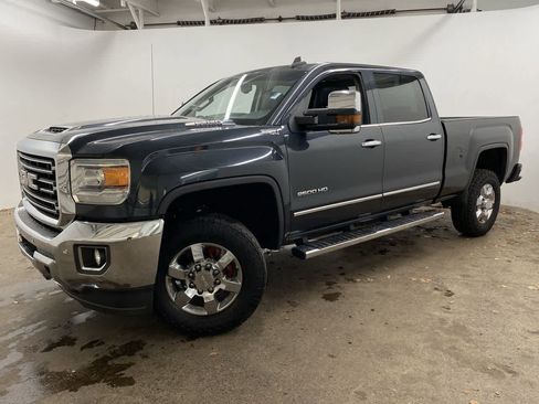 Used 2019 GMC Sierra 2500 SLT w/ Duramax Plus Package image 1