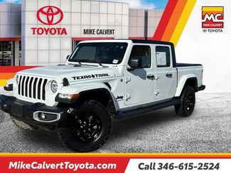 Used 2022 Jeep Gladiator Sport AWD/4WD video 1