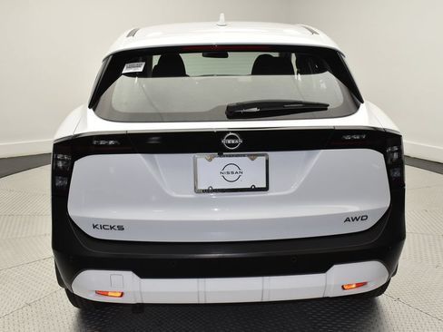 Certified 2025 Nissan Kicks S AWD/4WD image 6