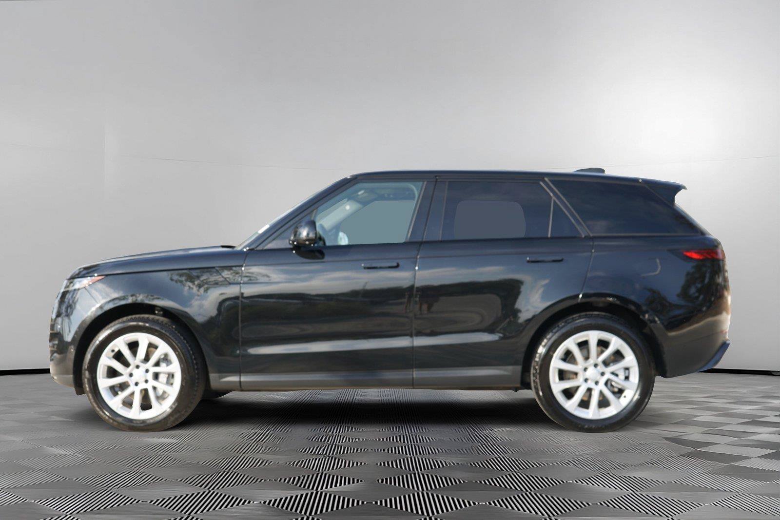 Used 2025 Land Rover Range Rover Sport SE AWD/4WD image 7