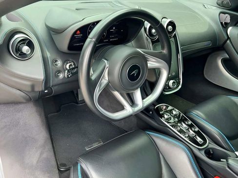 Used 2021 McLaren GT Base image 33
