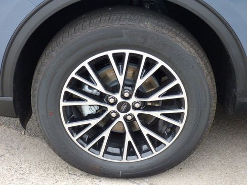 New 2025 Ford Escape SE w/ PHEV Premium Package image 34