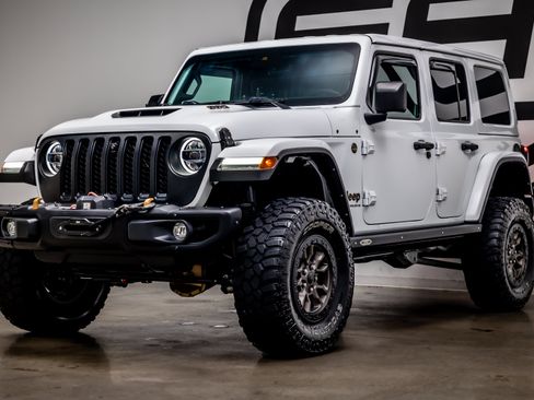 Used 2023 Jeep Wrangler Unlimited Rubicon 392 w/ Dual Top Group AWD/4WD image 37