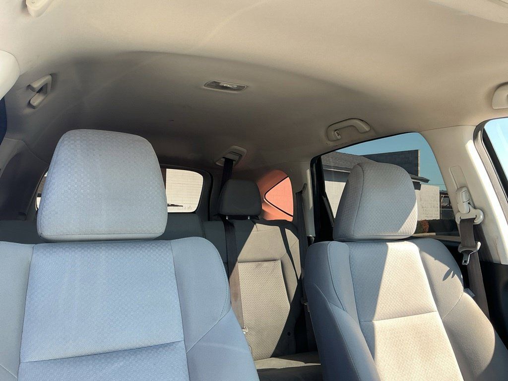 Used 2015 Honda CR-V LX image 16