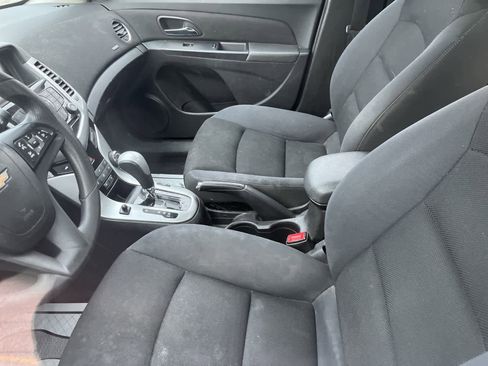 Used 2016 Chevrolet Cruze LT image 25