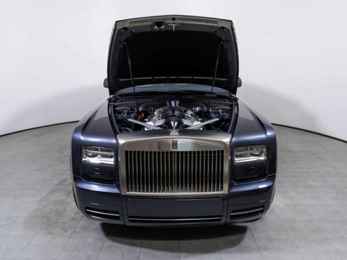 Used 2013 Rolls-Royce Phantom Drophead Coupe image 10