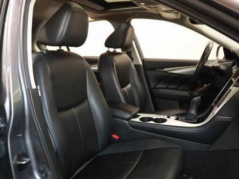 Used 2021 INFINITI Q50 Luxe image 17