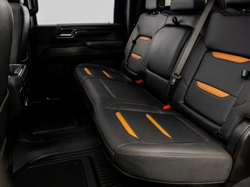 Used 2025 GMC Sierra 2500 AT4 w/ AT4 Premium Plus Package image 39