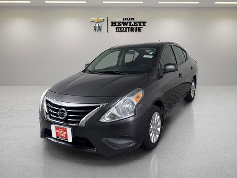 Used 2015 Nissan Versa S Plus FWD image 1