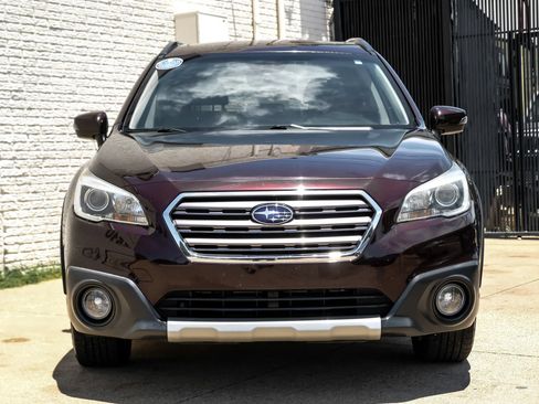 Used 2017 Subaru Outback 2.5i Touring AWD/4WD image 5