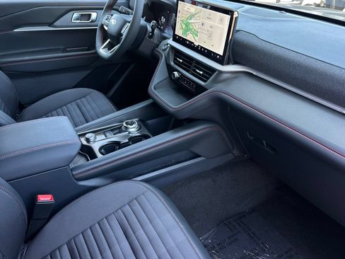 New 2026 Ford Explorer ST-Line w/ ST-Line Street Pack RWD image 16