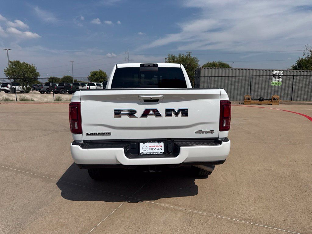 Used 2025 RAM 3500 Laramie AWD/4WD image 4