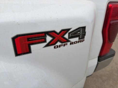 Used 2022 Ford F450 Lariat w/ Lariat Value Package image 6