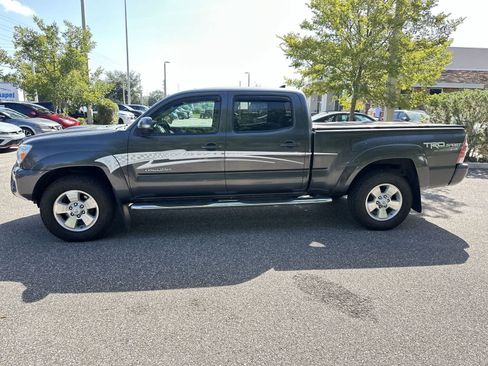 Used 2015 Toyota Tacoma 4x4 Double Cab w/ TRD Sport Package image 3