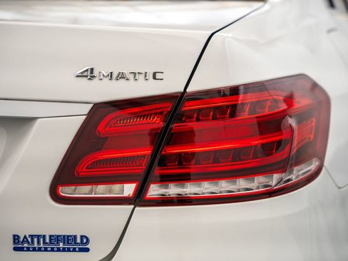 Used 2016 Mercedes-Benz E 350 4MATIC Sedan image 8