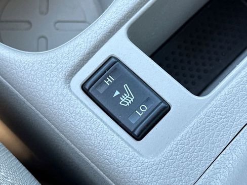 Used 2022 Nissan Rogue Sport SV w/ Technology Package FWD image 28