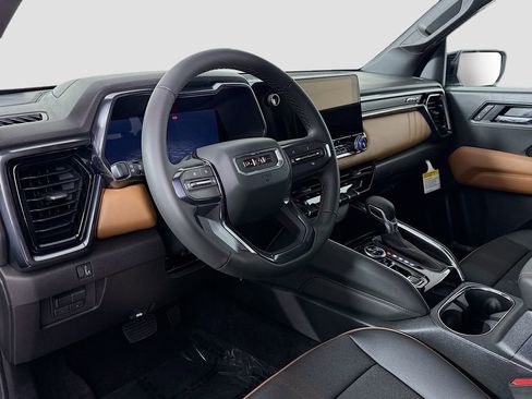 New 2026 GMC Canyon AT4 AWD/4WD image 9