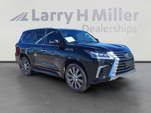 Used 2019 Lexus LX 570 4WD w/ Luxury Package image 7