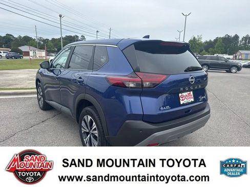 Used 2023 Nissan Rogue SV AWD/4WD image 5