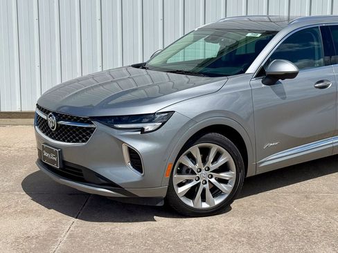 Used 2023 Buick Envision Avenir AWD/4WD image 2