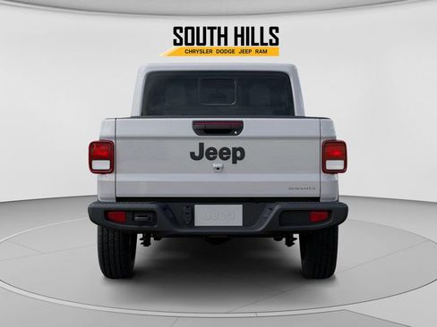 New 2026 Jeep Gladiator Sport AWD/4WD image 7
