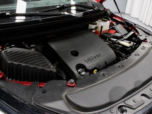 Used 2024 Buick Enclave Premium image 17