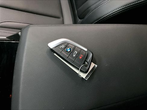 Used 2023 BMW 230i Coupe w/ Convenience Package RWD image 13