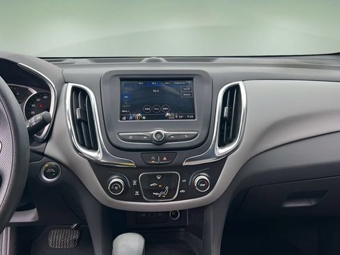 Used 2023 Chevrolet Equinox LS w/ LS Convenience Package FWD image 22