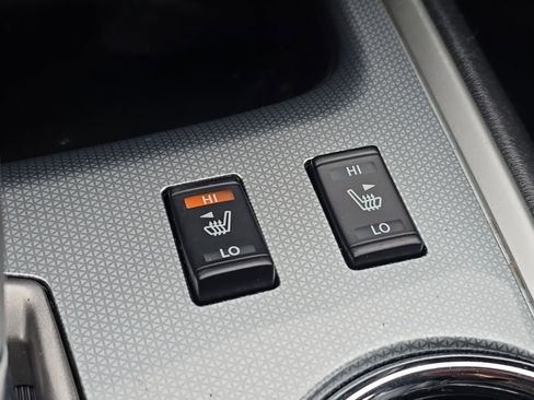 Used 2017 Nissan Pathfinder SL image 27