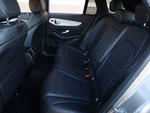 Used 2019 Mercedes-Benz GLC 300 4MATIC image 14