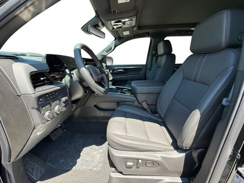 New 2026 Chevrolet Suburban RST AWD/4WD image 9
