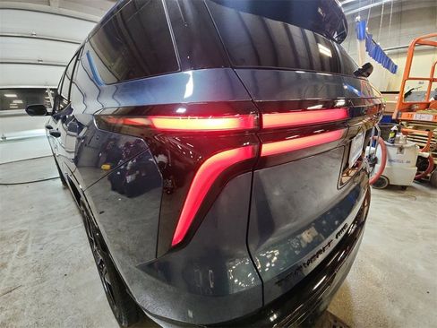 Certified 2024 Chevrolet Traverse RS w/ LPO, Floor Liner Package image 30