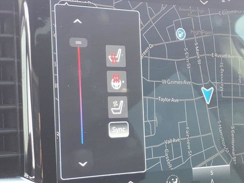 Used 2024 Chrysler Pacifica Limited image 13