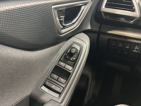 Used 2022 Subaru Forester Premium image 25