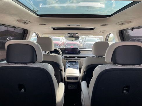 Used 2023 Hyundai Palisade Calligraphy image 23